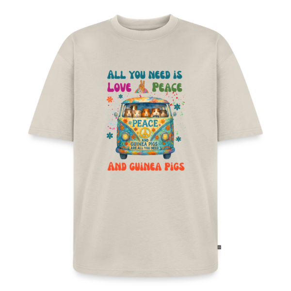 Unisex T-Shirt mit Meerschweinchen Motiv All you need is love and guinea Pigs beige
